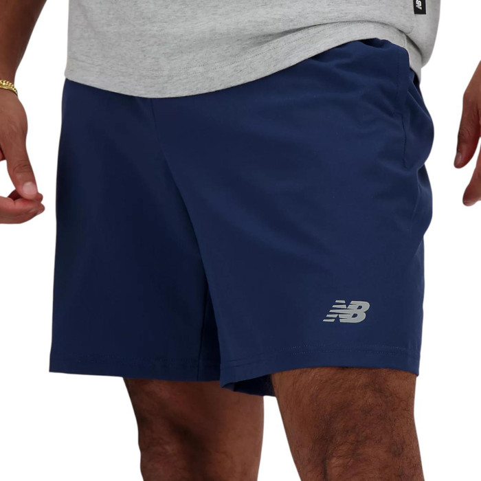 SPORT ESSENTIALS SHORT 7